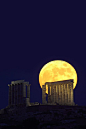 Moon over Sounion, Greece 月亮在斯尼旺，希腊