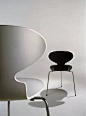 蚁椅 The Ant Chair，1952
外形酷似，小蚂蚁，充满趣味的设计。

蚁椅是曲木工艺的先驱，由一整块多层板热压弯曲而成，极大减少了材料的浪费和工艺成本，从此曲木工艺在全球得到极大的推广应用。