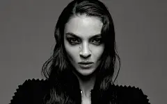 超模玛莉亚卡拉·波高诺黑白写真桌面壁纸 _黑白采下来_T2019620 #率叶插件，让花瓣网更好用_http://ly.jiuxihuan.net/?yqr=10179599#