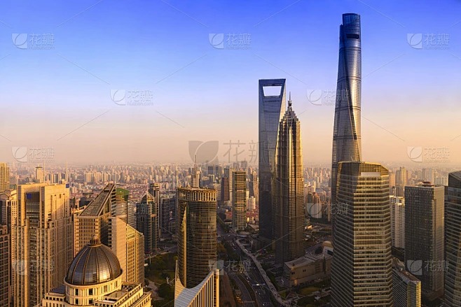 现代摩天大楼上海城市景观日落黄昏在上海的外滩，中国素材-花瓣网