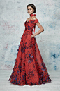 Marchesa Notte Resort 2019 Fashion Show : The complete Marchesa Notte Resort 2019 fashion show now on Vogue Runway.