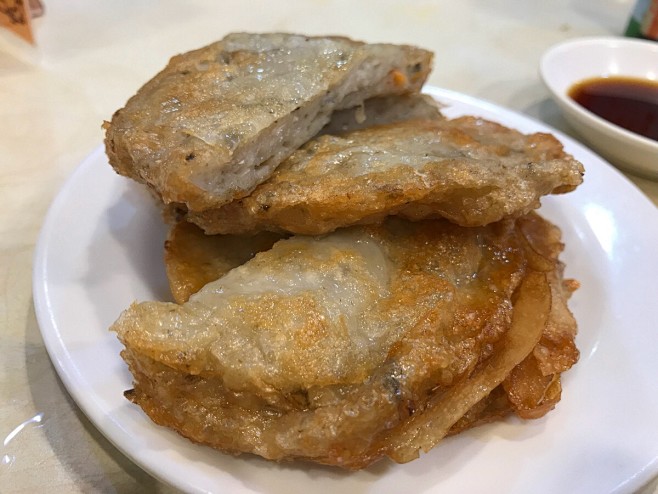 香煎鯪魚餅