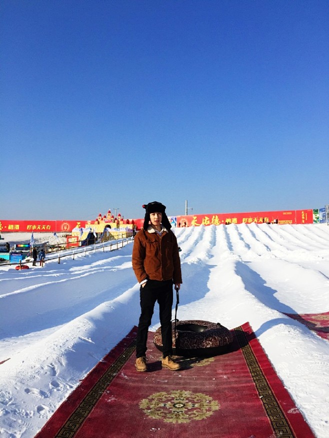 #互助彩虹部落土族园##互助滑雪##滑雪...