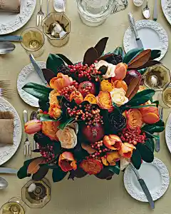 Fall Flower Arrangements : With the bounty of fall foliage and the colors of autumn, you can put together beautiful, colorful arrangements you can't make any other time of year. Perfect for a Thanksgiving centerpiece or just because, we love these autumna
