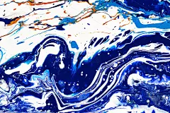 手绘背景与混合液体蓝色，白色，黄色油漆。抽象流体丙烯画。适用于包装、邀请、纺织品、墙纸、各种表面的设