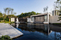 宁波中海学仕里 PRIVATE MANSION in Ningbo / PDS design 派澜设计事务所 :   派澜设计事务所：该项目毗邻鄞州大道，处于转角位置。设计沿用了宁波文化中对院落曲径的理解，构建本案的空间和流线体系。整体设计以“光影艺术馆”为主题贯穿始终。通过动线组织与空间穿插，形成三个光与影的主题空间；利用灯带、窥缝、微缩山水...