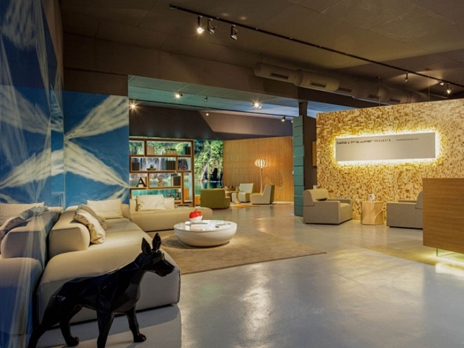 西班牙创新的Contract展厅空间设计...