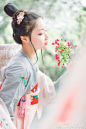 #汉服摄影大赛##北京约拍#《婉君》青葱华裳，玉树兰芳，盈盈小扇掩红妆。出镜：@小piggy  造型：@Cathy咸柠酥饼 汉服：@芥子记 @弥秋君 同行：@叫阿咩的喵 ｜云南地区汉服写真接受预约