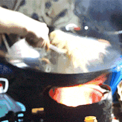 006APoFYly1g10are4hoog307u07u7s6.gif (282×282)