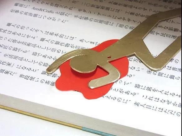 人倒地流血书签 金属 有趣书签 新奇 奇...