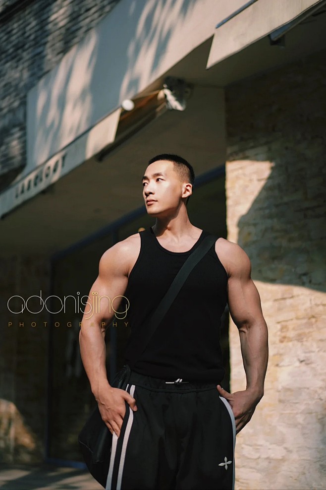 抓个猛男拍照_2_adonisjing_来自小红书网页版
