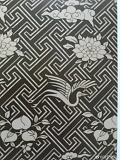 都是明代的鹤，真的差别好大啊真的有脚朝上的 2绍兴 · 蓝天市心广场 ​​​​