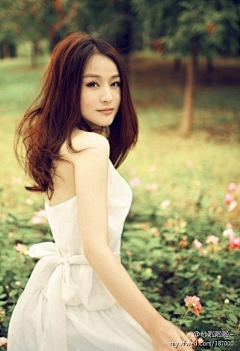 幸福的小绵羊2012采集到婚纱