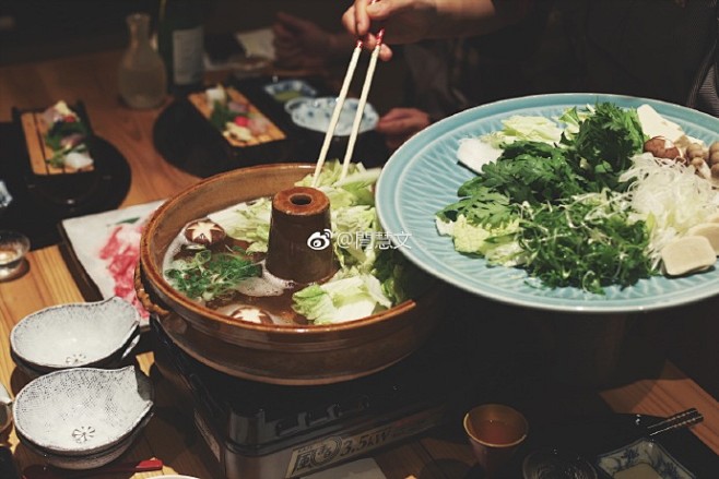 晚餐、
怀石料理、
牛肉火锅、
这俩男人...