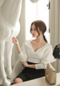 ▼SonYoonJoo▲170421图片_RO更新(宫廷白玫娇伶灯笼袖束领衣裙)_孙允珠吧_百度贴吧
