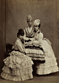 拉提与两个姐姐，公主达格玛与公主亚历山德拉

19世纪丹麦王室成员照片