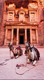 Early morning at The Treasury (Al Khazneh) in Petra, Jordan 约旦佩特拉• photo: Gary McGovern on 500px