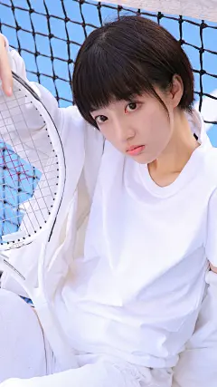 短发网球少女图片高清手机壁纸