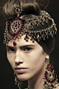 Alexander+McQueen+Fall+2008+Details+uG0vFX-qXb_x.jpg (930×1400)