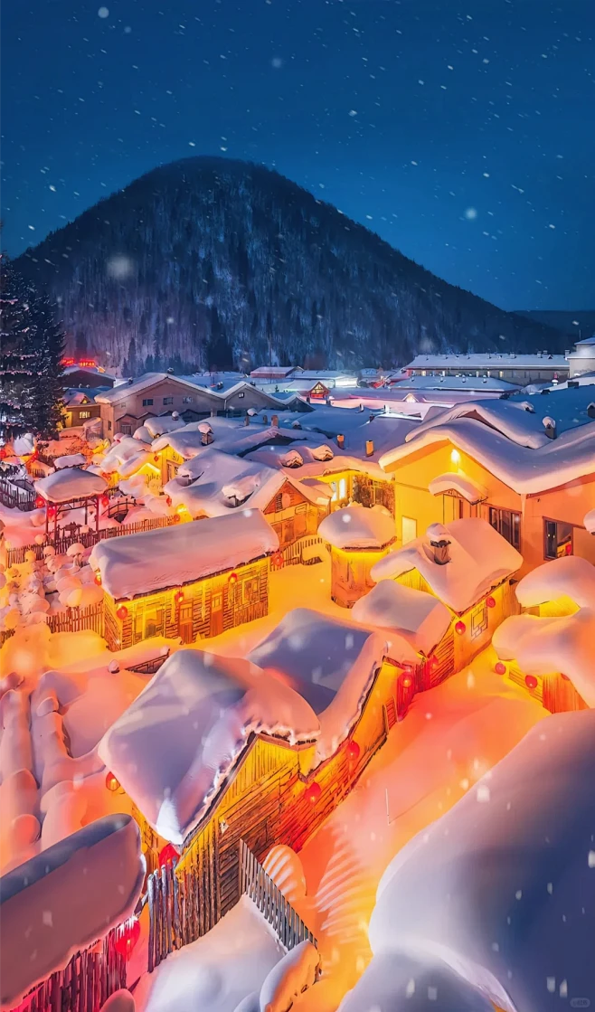 这里是中国雪乡！如果狗熊岭真的存在，那应该在这里了，走进雪乡，就像走进一个童话世界，此生一定要和心爱的人去一次！有需要的可以联系哦！-花瓣网