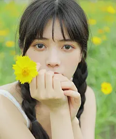 人生是美好的，生活是多彩的。人生的美好源自于生活的多彩，生活的多彩源自于我们对生活的热爱。

　　任何一个被笼罩在生活阴影中的人，都不会享受到快乐和幸福。因为他们颓丧、悲观，对生活失去了信念。

　　只有热爱生活，视生活如蓝天白云、阳光鲜花的人，才能更好地享受生活的快乐和美好。

　　人生如同登山，登山不在于山的高低，而在于登山人的雅兴；人生如同赏花，赏花不在于花的多少，而在于赏花人的心情；人生如同期盼着一场雨，盼雨不在于雨的大小，而在于每场雨都下得及时、受用。
http://www.szwj72.cn/