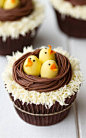 Delightful Easter Cupcakes - For all your cake decorating supplies, please visit craftcompany.co.uk