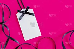 粉红色带的标签