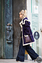 Lucinda Chambers Street Style Street Fashion Streetsnaps by STYLEDUMONDE Street Style Fashion Photography