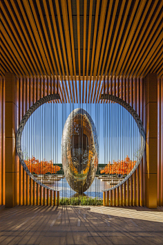 城市之光 展示区 现代 建筑格栅 月亮门 肌理 线条 垂感 镂空铁艺雕塑