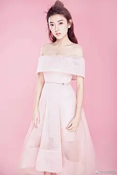 华策美女如云，梁洁、王妍之、吴倩、虞书欣、张璇都美翻了，都是清新脱俗的妹纸，大家最喜欢哪一个？ ​​​​
