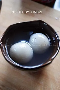 如何做爆浆黑芝麻汤圆的做法（元宵节菜谱）