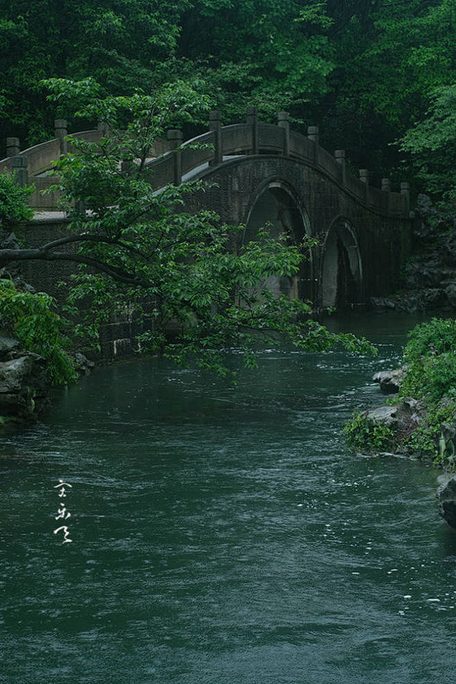 古桥清溪