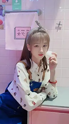 性感美女手机壁纸_万象图片搜索_wanxiangsucai.com