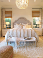 Chic White Bedroom: 