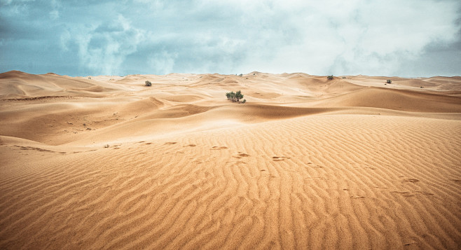 Teng Ge Li Desert in...