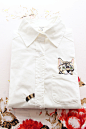 刺绣猫咪白衬衫