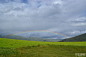 祁连P40---P41：很幸运的我们又一次看到了彩虹，跟上次在张掖丹霞地质公园门口看到的彩虹相比，这次我们看到的彩虹比较完整、清晰