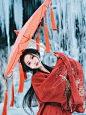 红衣女