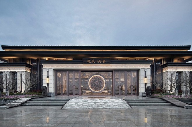 创时空设计丨建发·泱誉售楼处：水墨江南，...