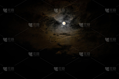 HVLI画里修图采集到月亮