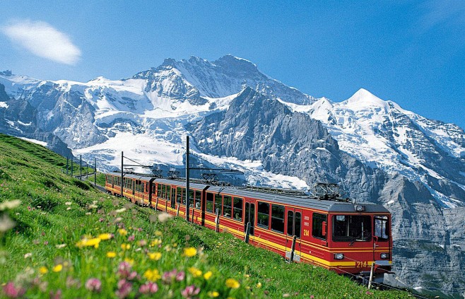 雪山 火车 瑞士