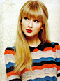 TAYLOR SWIFT 官方2015 Taylor Swift Mini-Calendar 图