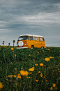 Mellow photo : @xshaydx Yellow Aesthetic Pastel, Orange Aesthetic, Aesthetic Vintage, Aesthetic Grunge, Travel Aesthetic, Photo Wall Collage, Picture Wall, Aesthetic Backgrounds, Aesthetic Wallpapers