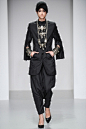 KTZ2014春夏高级成衣发布秀_2014伦敦时装周图片424701_T台展示_VOGUE时尚网