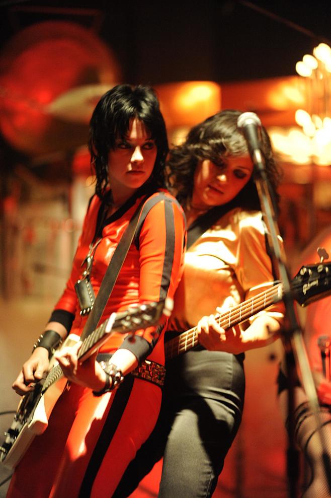 【逃亡乐队 The Runaways (...