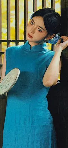 复古蓝
采集@别致的七
cr：海棠微雨