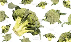 将花椰菜悬浮在白色盘子上，有选择地聚焦。横幅、壁纸、广告。