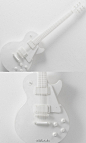 [【艺术创意】纯净的纸质吉他，美！] 纸张工程师和专业的音乐家联袂推出电吉他的纸模型惊艳亮相！这个1比1的纸模型完美地还原了电吉他的各个部件。