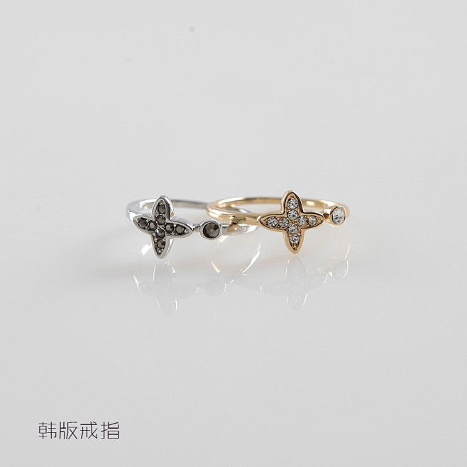 韩款时尚款十字星星戒指，镶嵌进口水钻