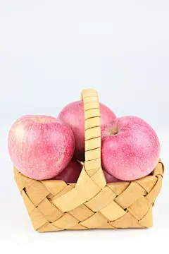 蔬菜苹果美食水果孤立有机水果新鲜成熟热带水果apple创意水果带刺食物绿色健康成熟818A5710 – 饿狐背景网站-微距高清设计素材免费图片下载海报壁纸摄影背景素材，背景图，背景墙，背景板，背景图片，背景纹理，背景板设计，背景材质，背景大图